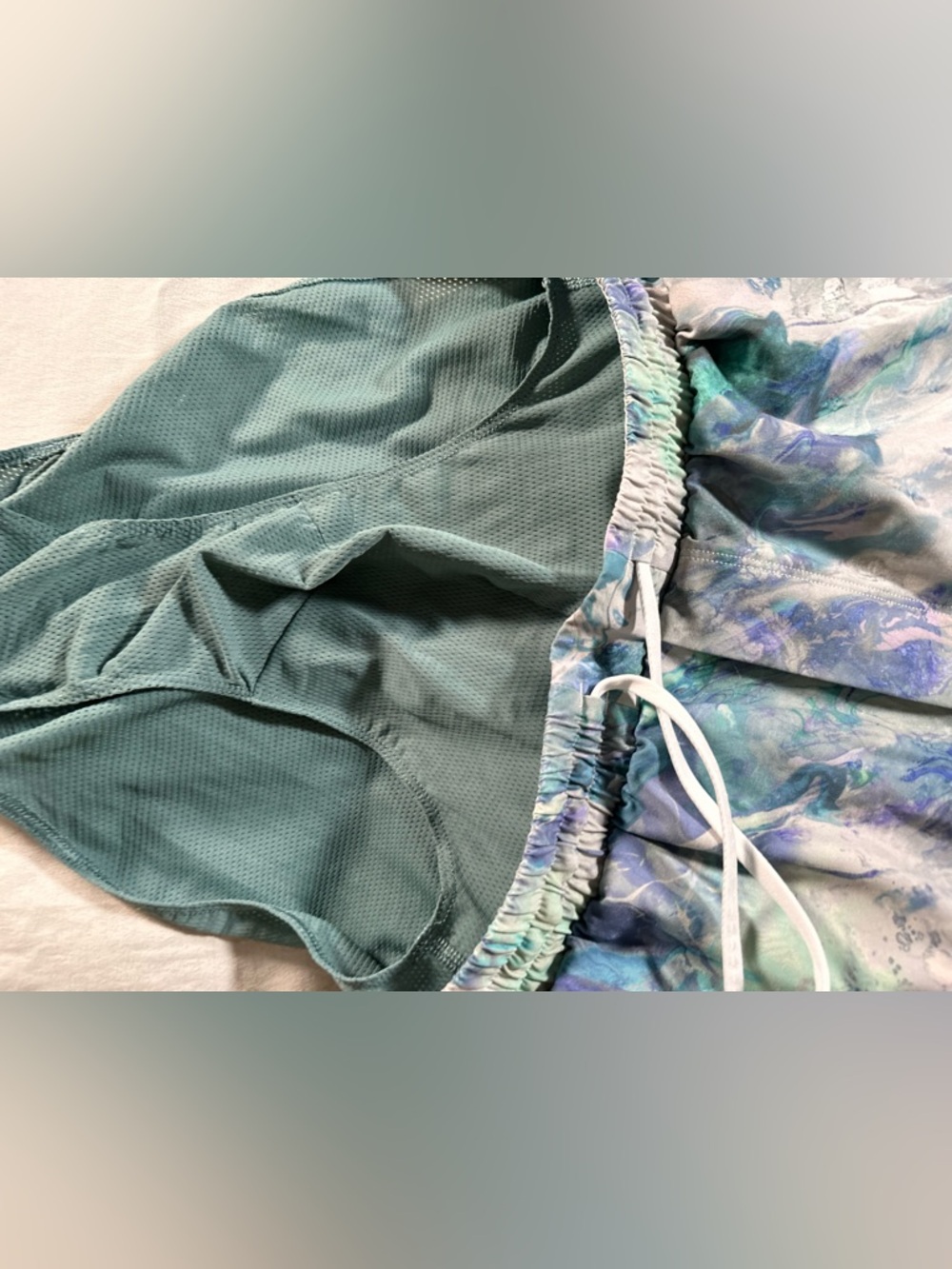 Lululemon Athletica Men’s Swimming Trunks Paint Swirl Small 5” Pre Owned - Picture 14 of 15